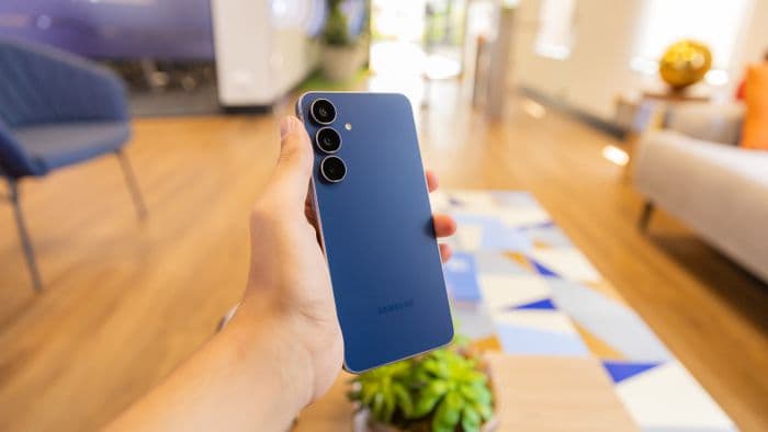 Vazamento: Samsung pode mudar design do Galaxy S26 FE para reduzir custos