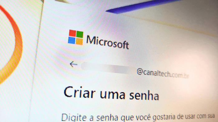 Código da Microsoft chegou do nada no e-mail? Veja se a sua conta está em risco