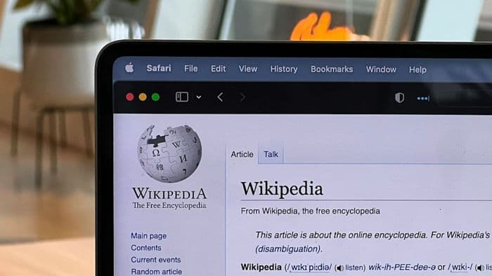 Cofundador da Wikipédia é banido para sempre da plataforma que criou