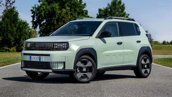 Nova geração do Fiat Argo muda de nome e ganha tecnologia para encarar VW Polo