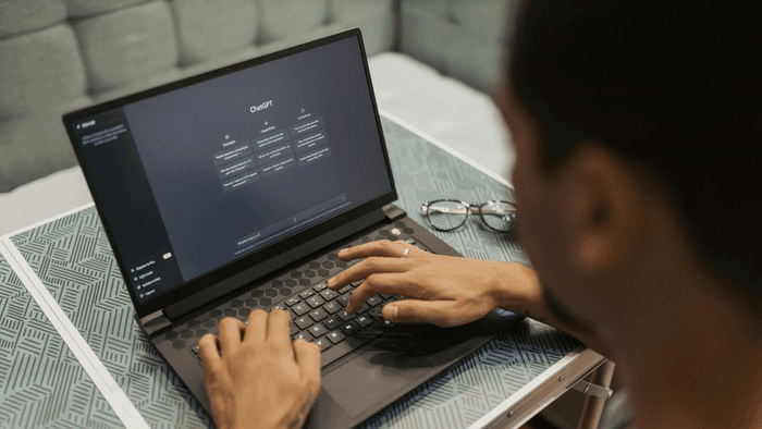 Anotações bagunçadas? Veja 10 prompts para criar textos claros