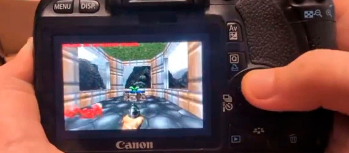 Doom agora roda em uma câmera Canon lançada há 16 anos