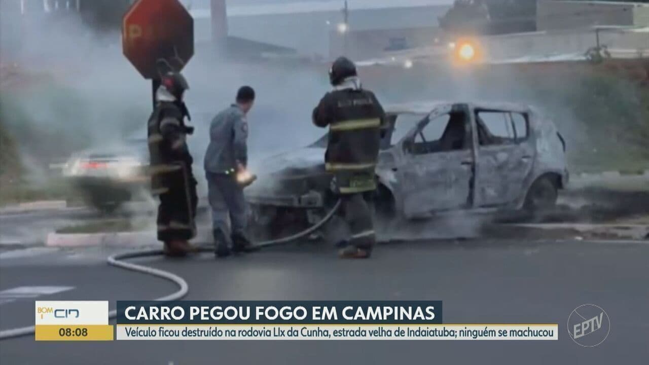 Carro pega fogo no km 1 da Lix da Cunha, em Indaiatuba; ninguém se feriu