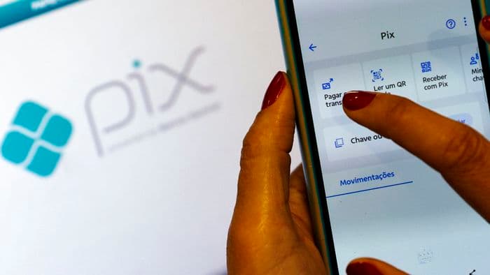 Pix por aproximação não tem mais limite diário de R$ 500; entenda