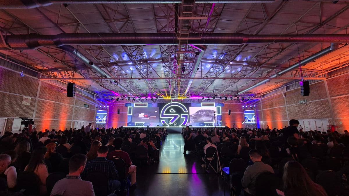 “Máquina não tem alma”: abertura da Gramado Summit reforça inovação humana