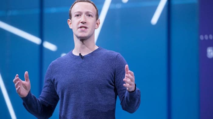 Chefe do WhatsApp deixa cargo após 7 anos; Zuckerberg anuncia substituto