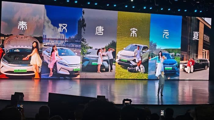 Nova Blade, direção autônoma e recarga a jato: BYD mostra novidades na China