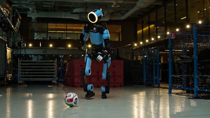 Robô da Hyundai aprende a jogar futebol e já faz gol de bola parada; assista