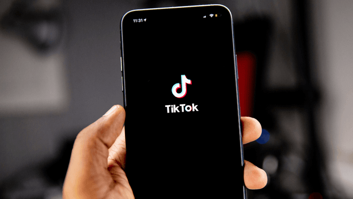 TikTok distribui mais vídeos falsos de IA do que o YouTube Shorts