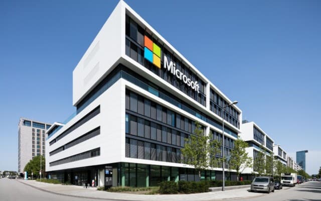 Microsoft planeja demissão de mais 2,5% dos seus funcionários