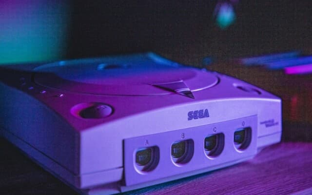 Projeto independente recria Windows CE no Dreamcast depois de mais de duas décadas