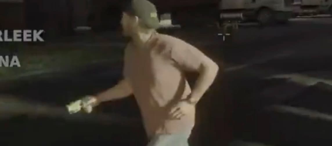 Novo gameplay vazado de GTA 6 mostra Jason usando taser e golpe em câmera lenta contra segurança